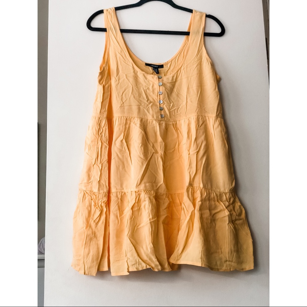 Yellow sundress!